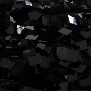 Macro square sequins black